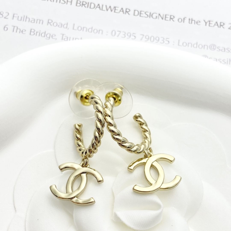 Ch**el earrings